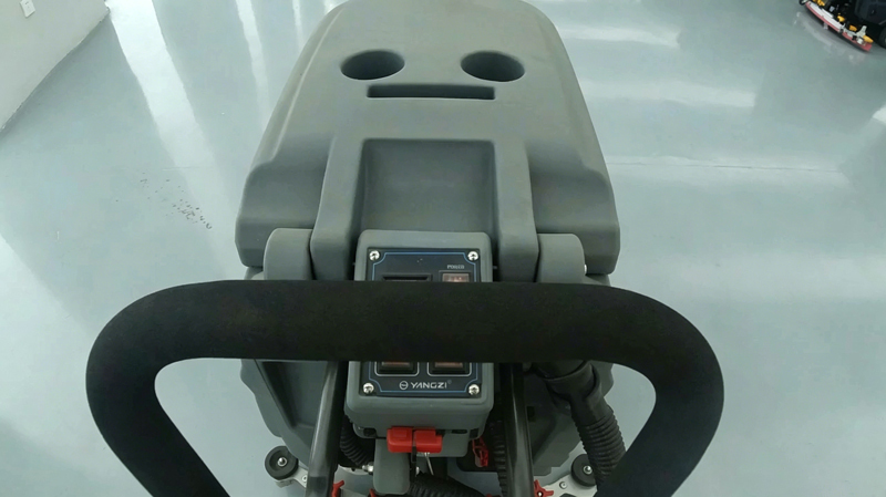 揚(yáng)子洗地機(jī)YZ-X2整機(jī)不通電