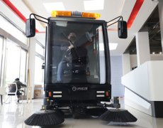 工業(yè)掃地機(jī)有哪些類型？怎么選擇