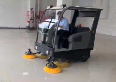 電動(dòng)掃地車廠家哪家好？價(jià)格怎么樣